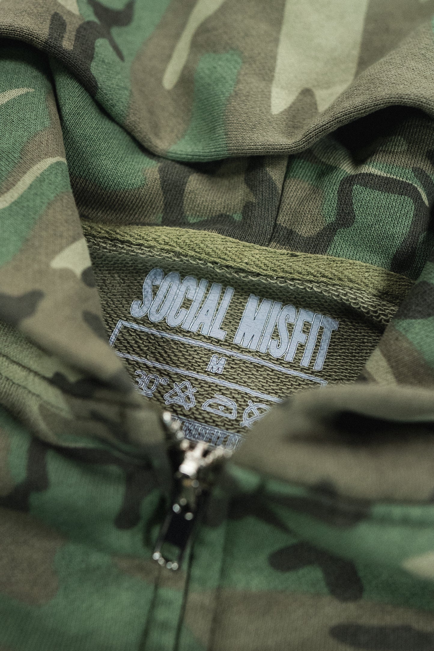 DISTORTED ZIP HOODIE