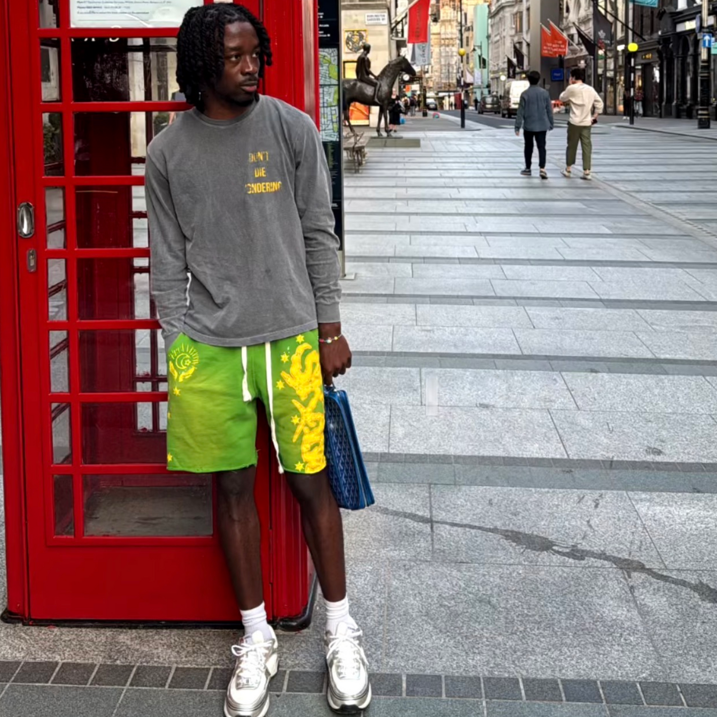 DISTORTED LONG SLEEVE